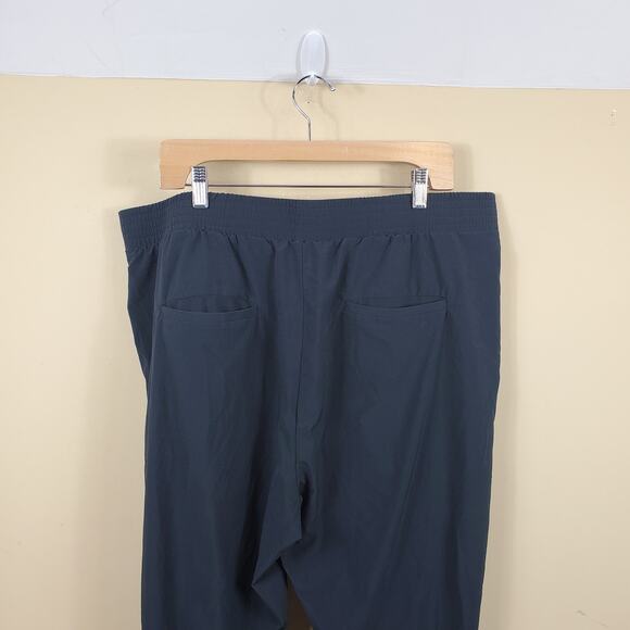 Banana Republic Performance-Stretch Side-Stripe Jogger Pant Size XL - Picture 4 of 8